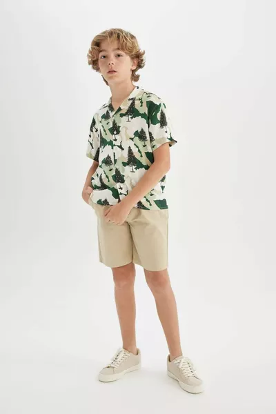 Boys' Bermuda Shorts with Pockets and Belt SM