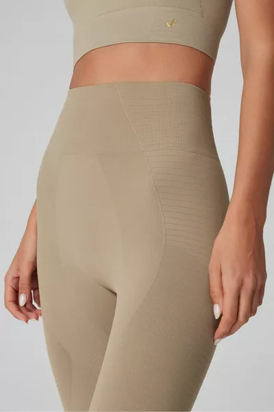 Gela hoge taille, flexibele en liftende sportlegging kaki