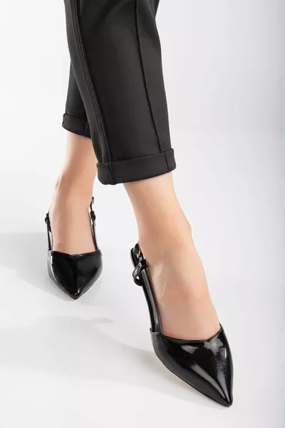 أسود لامع جلد مدبب بإبزيم 3 سم كعب