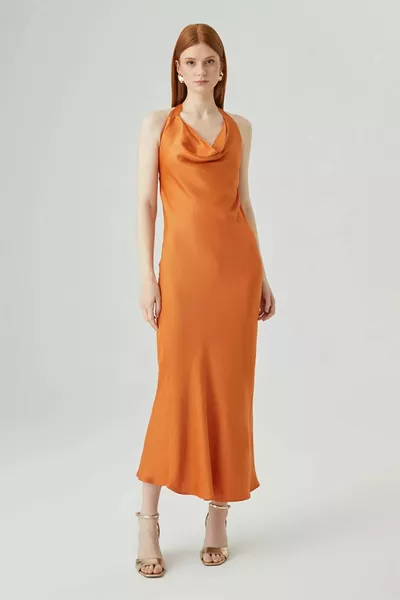 Long Evening Dress Tied at the Neck - Bronze