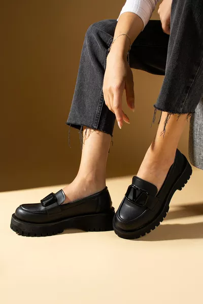 Mocassins noirs pour femmes Mocassins décontractés Chaussures à semelle décontractée avec boucle décontractée