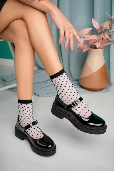 نسائي أسود لامع جلد خوذة الكاحل مشبك كعب 4 سم