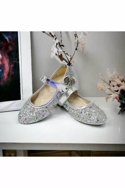 ОРТОПЕДИЧНА ПОДМЕТКА ЗА МОМИЧЕТА БАЛЕТКИ ОТ СЧУПЕНО СТЪКЛО С ПЕПЕРУДА