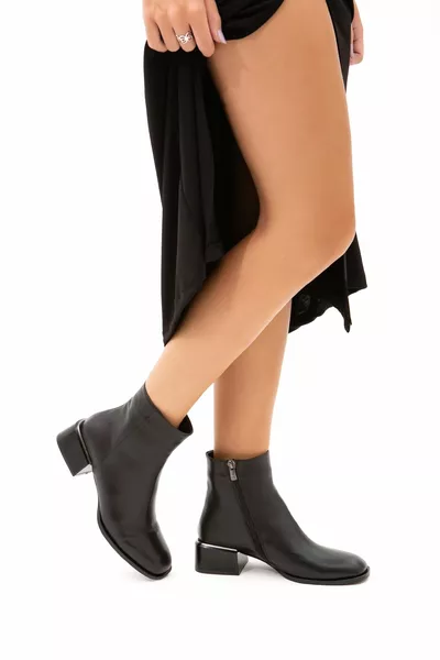 أحذية نسائية جلد طبيعي كاجوال   مليار حذاء /