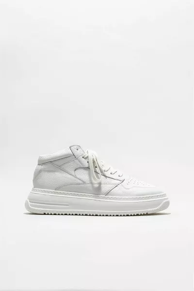 أحذية رياضية رجالية من الجلد الأبيض