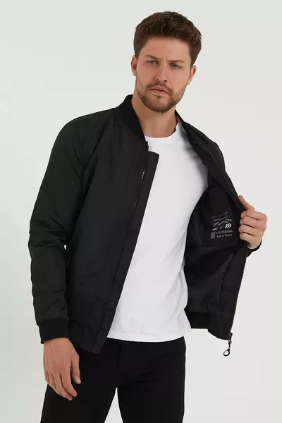 جاكيت موسمي أسود للرجال