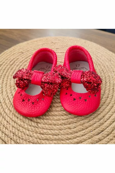 جلد طبيعي القوس الأحمر الجوارب المتسكعون أحذية طفلة