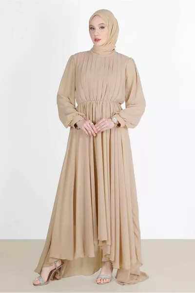 Abito da sera da donna beige con plissettato in vita arricciato 