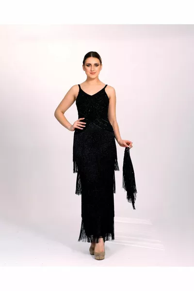 Tessa - платье с каменной вышивкой и кисточками