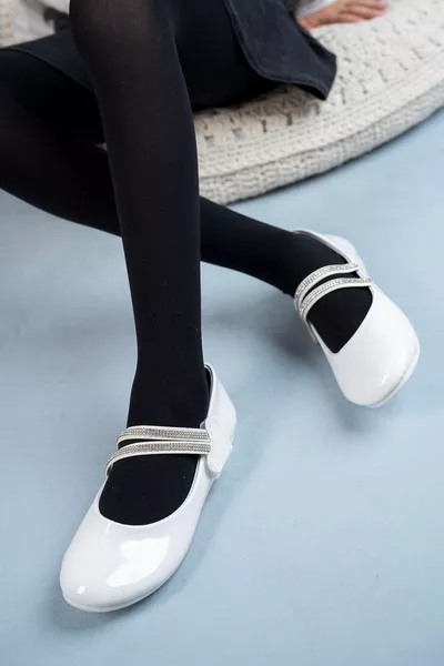 Witte meisjesschoenen met vorkhelm