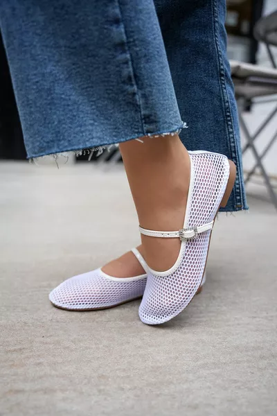 باتريك وايت شبكة مفصلة الباليه النسائية الشقق