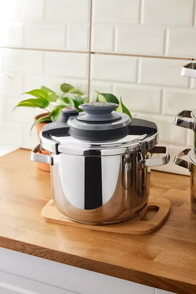 Asterion -Piece Steel Dowry Set