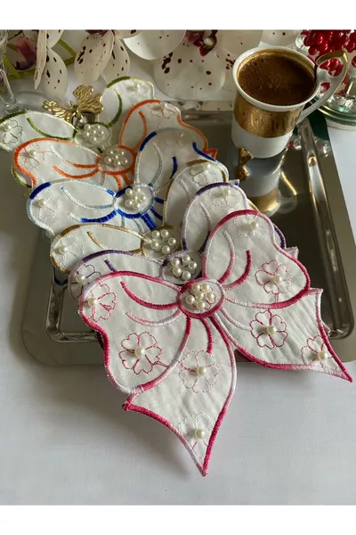 TOVAGLIOLI PER CAFFÈ, TOVAGLIOLI DA SERVIZIO, TOVAGLIOLI PER COCKTAIL, TOVAGLIOLI PER SERVIRE CAFFÈ, CON DETTAGLI PERLATI