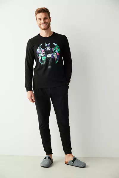 Black Men's Batman Pajama Set