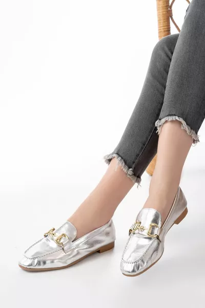  Ballerine casual da donna con accessori fibbia in argento