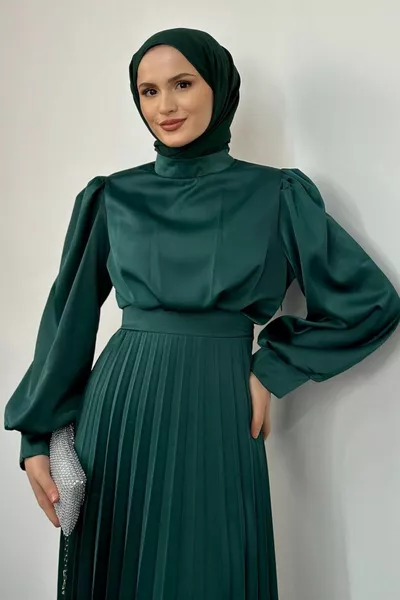 Nasta Waist Fitting Abito da sera in raso plissettato smeraldo