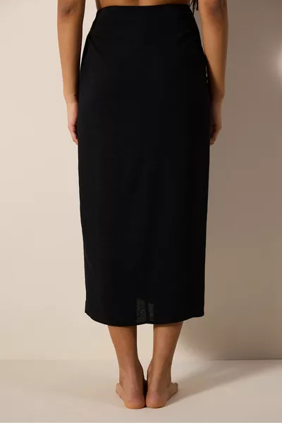 تنورة لينا سوداء