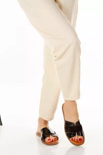 النعال العظام