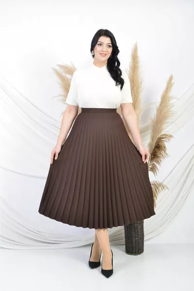 تنورة نسائية مطوية  بني