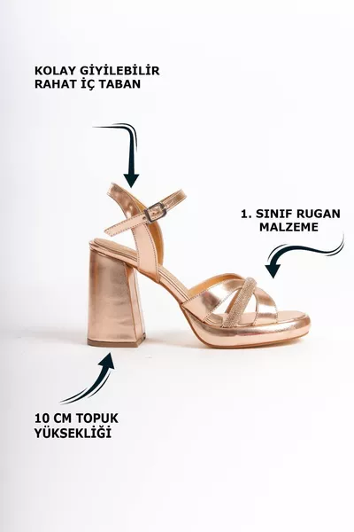 Damen-Abendkleider mit hohen, dicken Plateauabsätzen mit glänzender Rosenschnalle und dicken, glänzenden Steinstreifen auf der Vorderseite