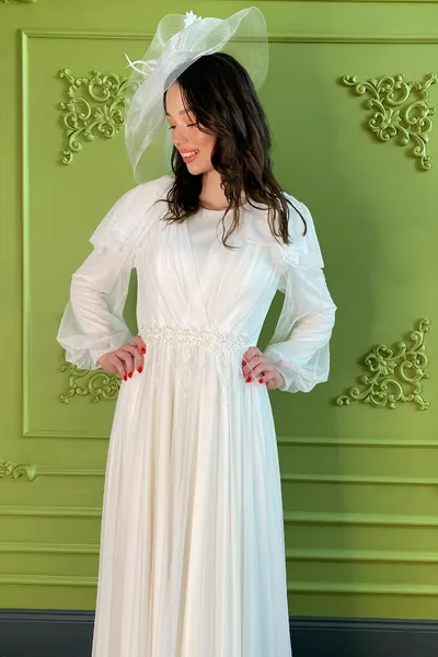 Пера и мъниста подробни тюл вечерни рокли