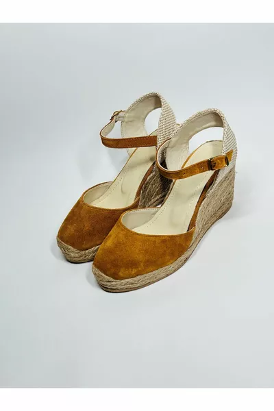 ПЛЕТЕНЫЕ БОСОНОЖКИ НА КАБЛУКЕ