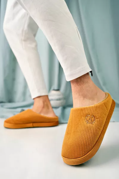 Unisex geborduurde fluwelen bont huispantoffels