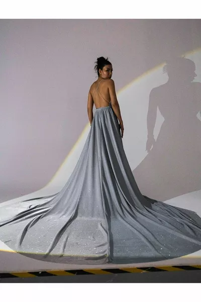 Özel Tasarım Simli Beyaz Uzun Elbise