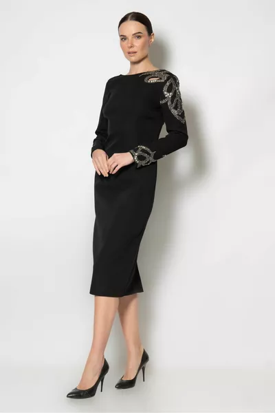 كتف واحد وحجر الكفة مطرزة الظهر V منتصف الطول مساء اللباس