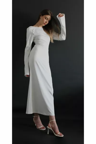 -فستان عارية الذراعين