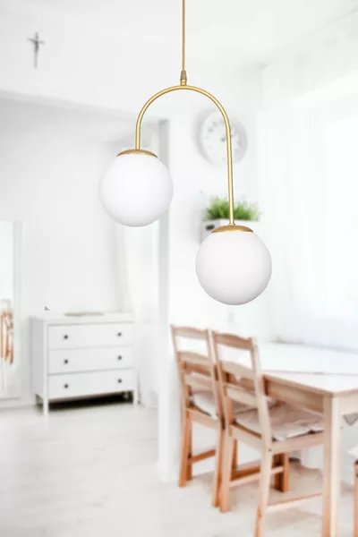 Janin Modern Hängeleuchte Antik-Finish Körper Weißes Glas Wohnzimmer - Küche - Schlafzimmer 2-flammiger Kronleuchter