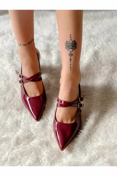 VERONIKA BURGUNDY PATENT LEATHER SHORT HEEL SANDALS WITH 2 BUCKLES