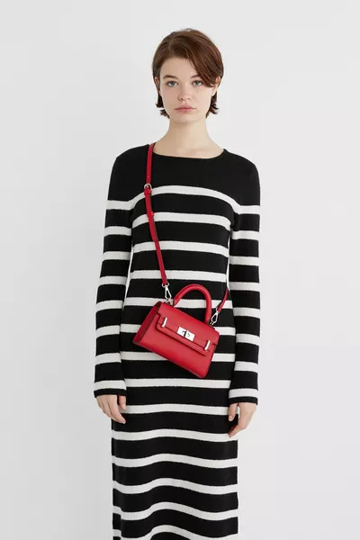 حقيبة كروس صغيرة