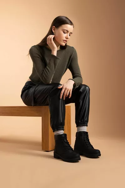 المرأة الدانتيل المتابعة وسحاب سميكة وحيد الشتاء فو الأحذية الجلدية AU