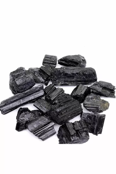 Pietra di tormalina nera (massa grezza)
