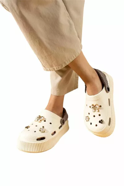 صنادل نسائية بحجر نعل عالي كريمي مدخن