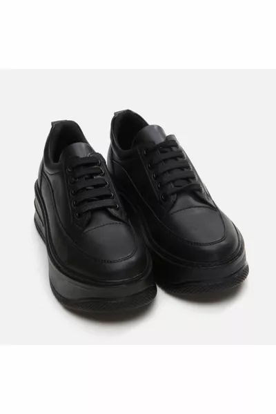 Black Pedestrian Women's Sneakers