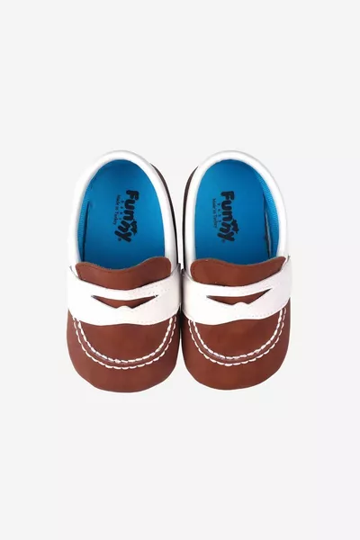 Zadelmakerij babyschoentjes