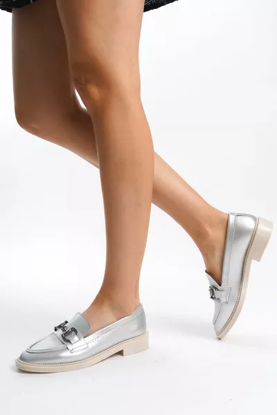 حذاء Laofer كاجوال كلاسيكي نسائي