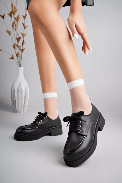 Zwarte Loffer antislipzool met veters voor dames