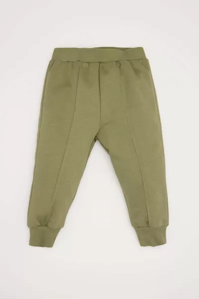 طقم رضيع ولد مكون من قطعتين، سويتر مطبوع وبنطال رياضي بخصر مطاطي WN