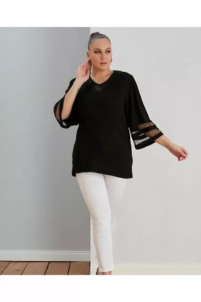 Women's Plus Size Blouse with Stone-Detail Collar and Three-Quarter Sleeves