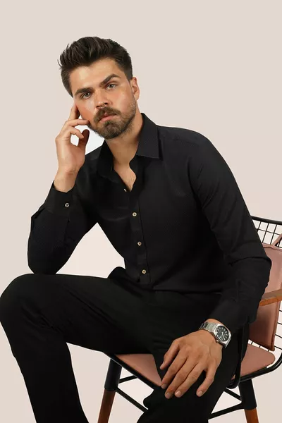 Мужская рубашка Slimfit с узором баклава и черными пуговицами