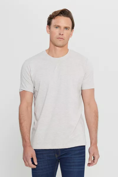 تي شيرت أساسي رجالي ضيق من القطن بلون بيج مزيج، برقبة دائرية