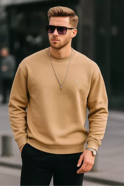 سويت شيرت رجالي بقبعة دائرية باللون الكراميل بشكل عادي وواسع