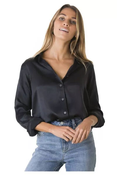 قميص نسائي أسود من الساتان