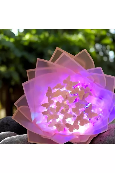 Букет с розови пеперуди с LED светлини, опакован в розово, декоративен подарък за майка, любима, приятел