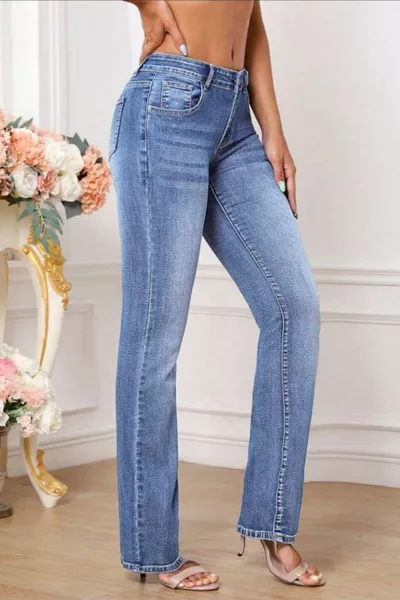 Дамски панталон с прави крачоли, висока талия и еластичен материал