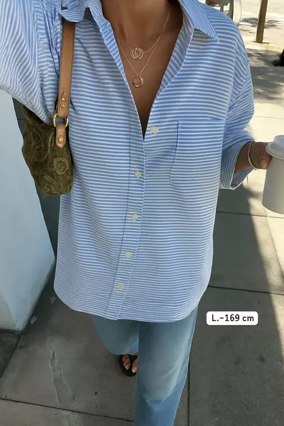 قميص بنقشة مخططة باللون الأزرق بتصميم واسع بحجم البويفريند للنساء مع جيوب، قميص كبير الحجم، الموسم الجديد