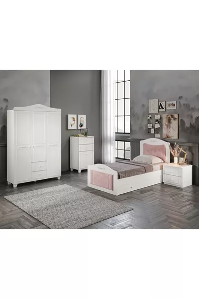 Tokyo White Kids and Youth Room